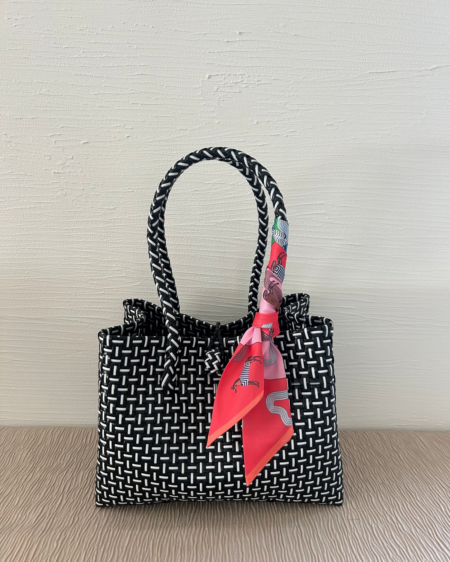 プラカゴバッグ M横長 《スカーフセット》ミッドナイトブラック