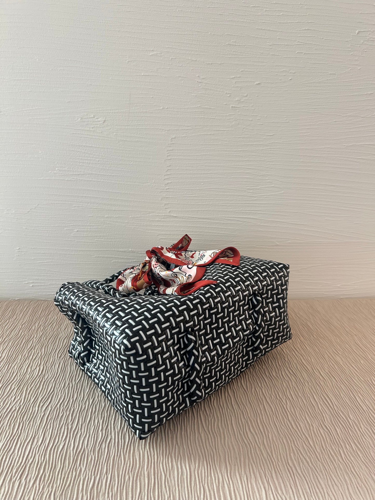 NEW プラカゴバッグ M横長 《スカーフセット》ミッドナイトブラック ショートハンドル