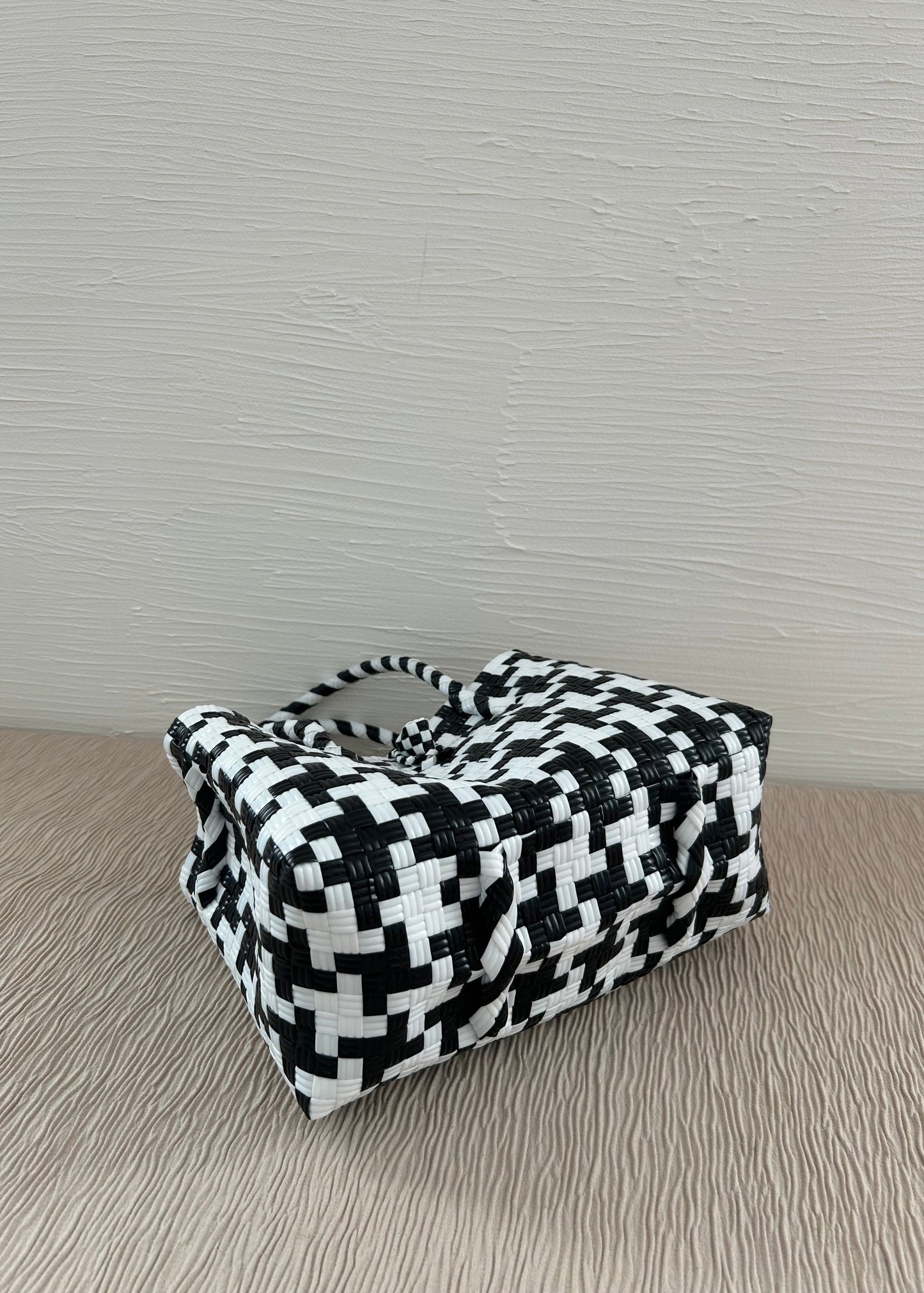 NEW プラカゴバッグ　M横長　チドリブラック