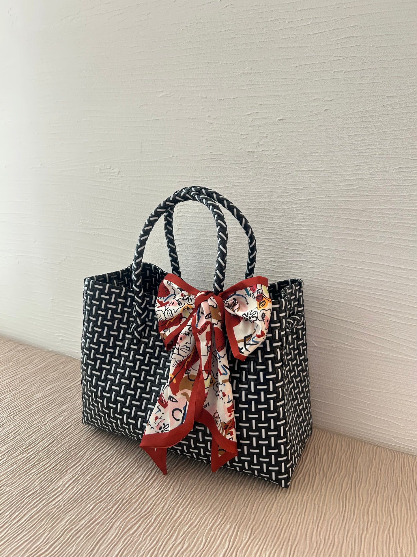 NEW プラカゴバッグ　M横長　《スカーフセット》ミッドナイトブラック　ショートハンドル